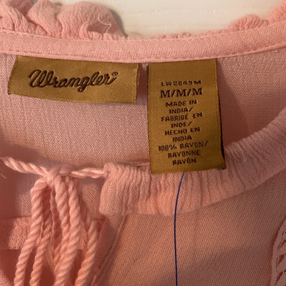 Wrangler Blouse Pink NWT **CUTE** Medium - Picture 3 of 8
